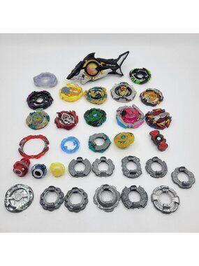 BEYBLADE Takara Tomy Huge Bulk Lot of 32 Pieces Metal